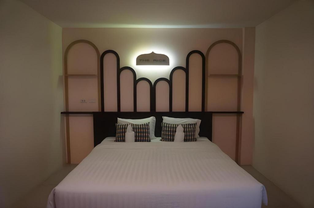 רוי אט The Rice Hotel מראה חיצוני תמונה